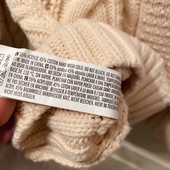 Endless Rose cold shoulder chunky sweater S - Picture 3 of 4